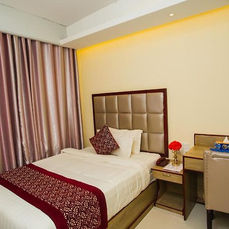 Hotel Mira Garden Sylhet Exteriör bild