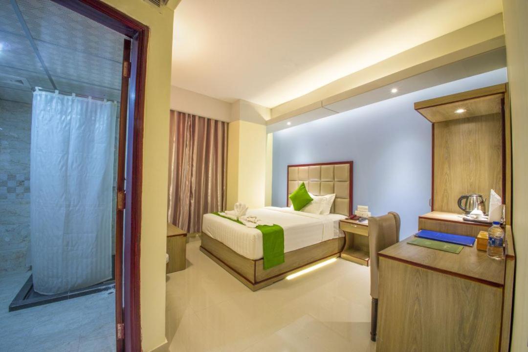 Hotel Mira Garden Sylhet Exteriör bild