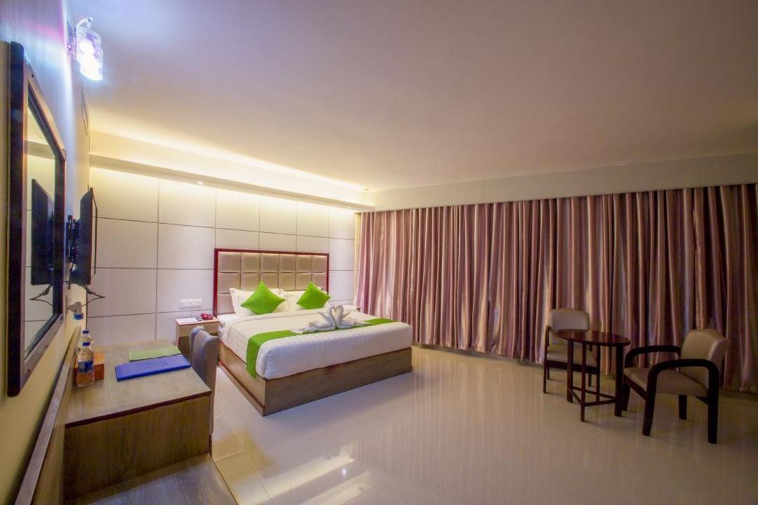 Hotel Mira Garden Sylhet Exteriör bild