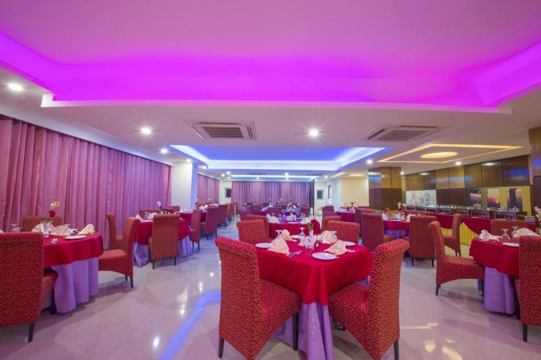 Hotel Mira Garden Sylhet Exteriör bild