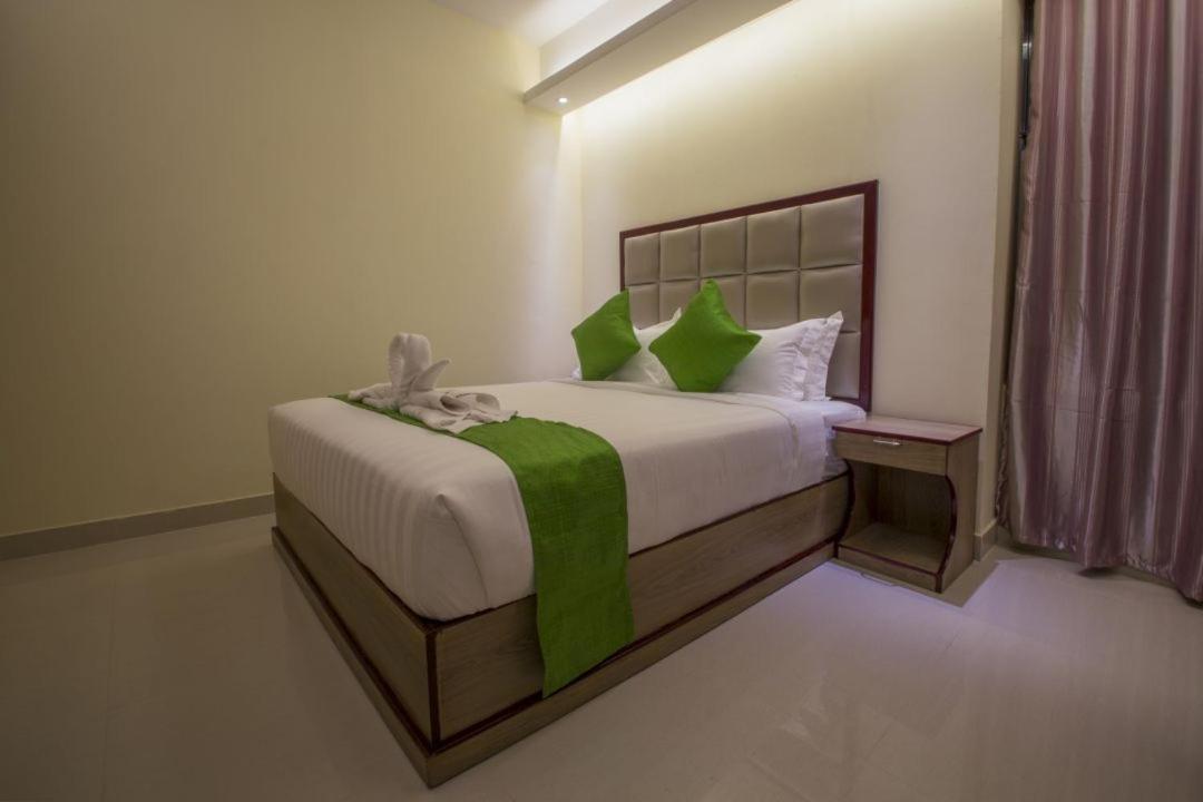 Hotel Mira Garden Sylhet Exteriör bild