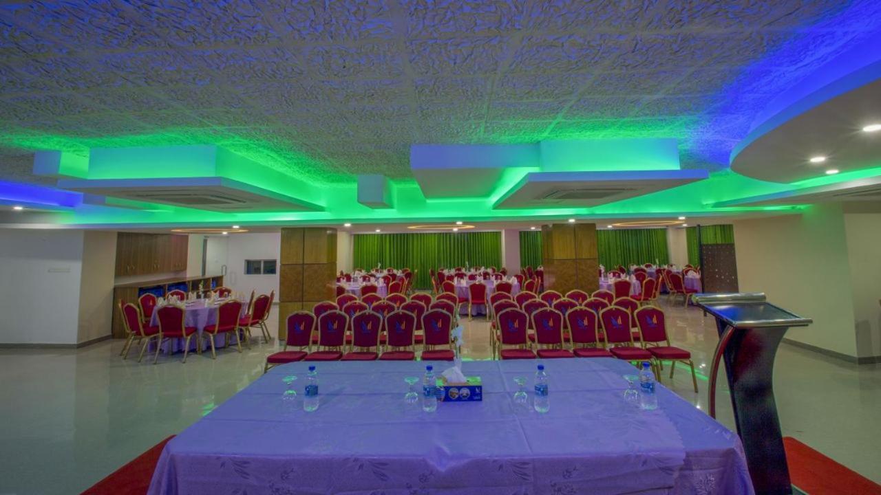 Hotel Mira Garden Sylhet Exteriör bild